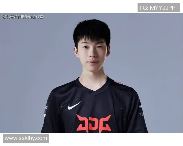 JDG战队崛起之路：从默默无闻到冠军杯的辉煌历程