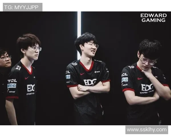 DOTA2战术解析：揭示EDG中路突破的关键策略与执行技巧